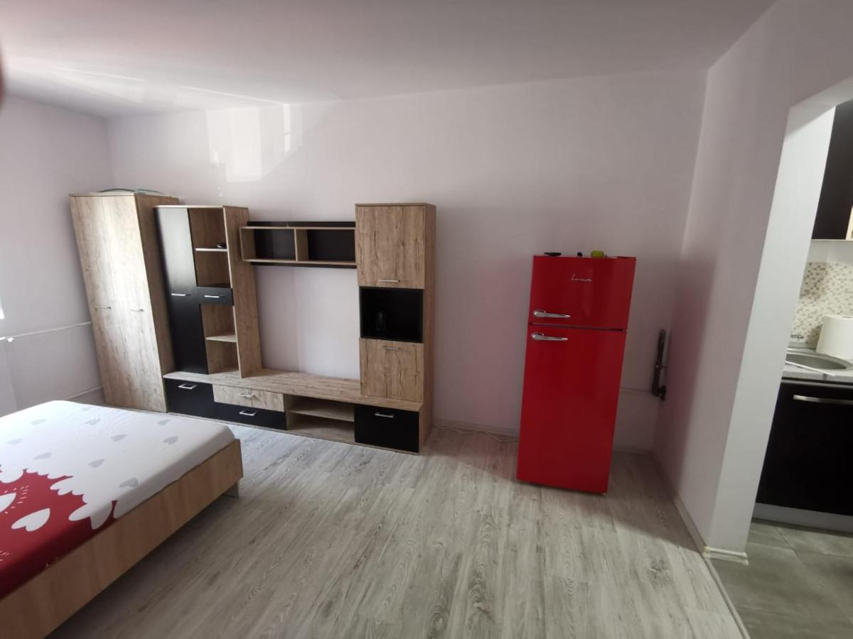 Bmw Studio Apartment Букурещ Екстериор снимка